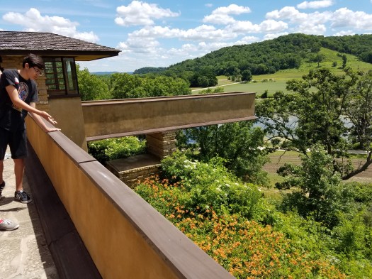 Vicente at Taliesin in 2016. Plein Air field trip!